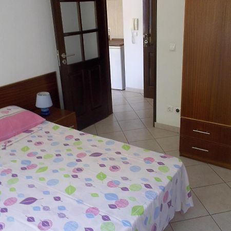 Basic Hotel Mindelo Bagian luar foto