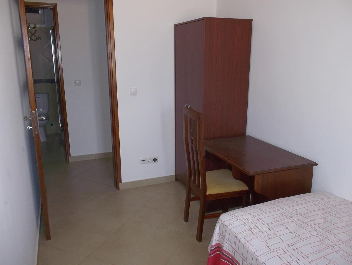 Basic Hotel Mindelo Bagian luar foto