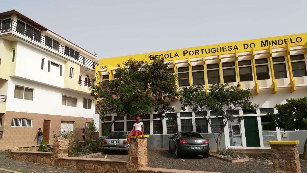 Basic Hotel Mindelo Bagian luar foto