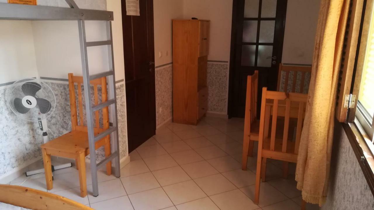 Basic Hotel Mindelo Bagian luar foto