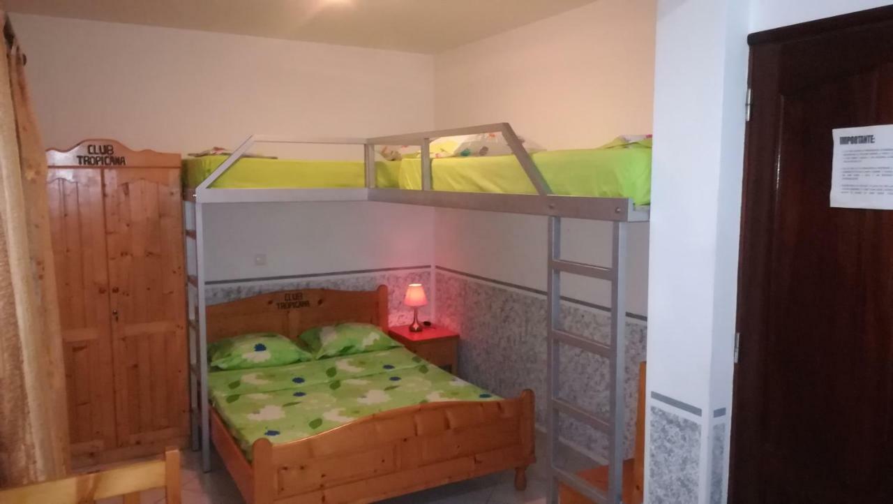 Basic Hotel Mindelo Bagian luar foto