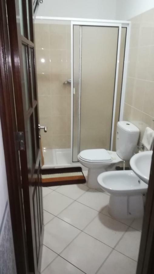 Basic Hotel Mindelo Bagian luar foto